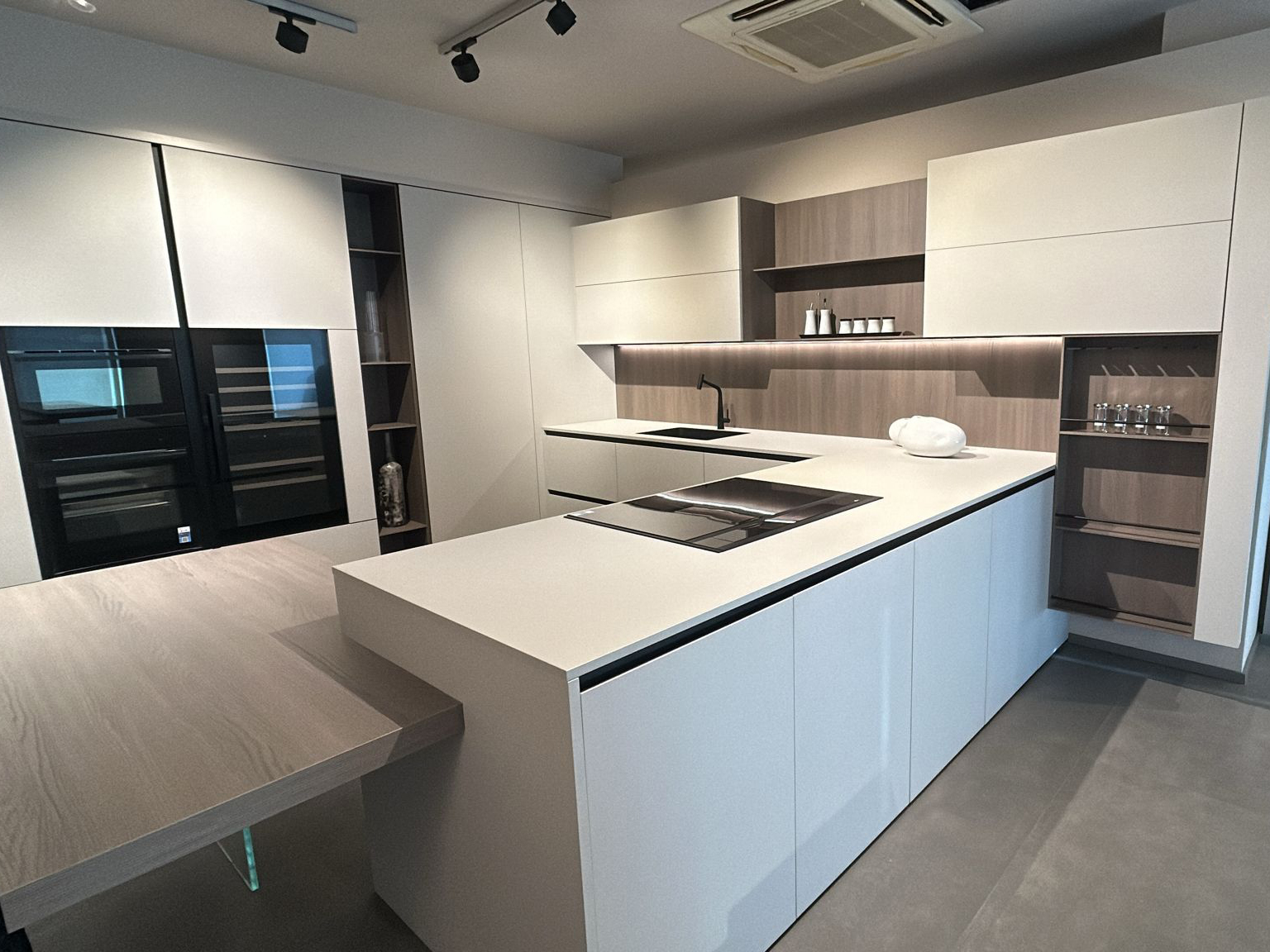 Cucina Arrital AK Project Gola con maniglia integrata